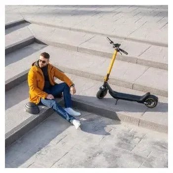 patinete_eléctrico_con_potencia_máxima_de_700_w_con_aplicación_para_el_smartphone_bongo_serie_m30_connected_cecotec_6