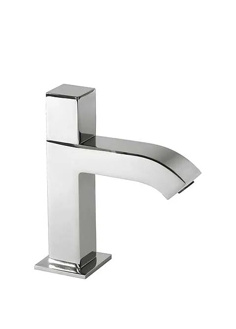 Grifo monomando de lavabo con diseño de cubo y acabado cromado para agua fría Cuadro TRES 0
