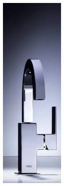 Grifo monomando para lavabo con caño curvo de latón y acabado cromado L Cuadro TRES 1