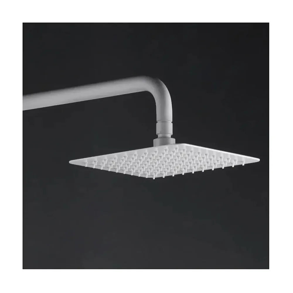 Detalle de funcionamiento de Columna de ducha con grifería fabricada en latón de acabado blanco mate Art de Imex