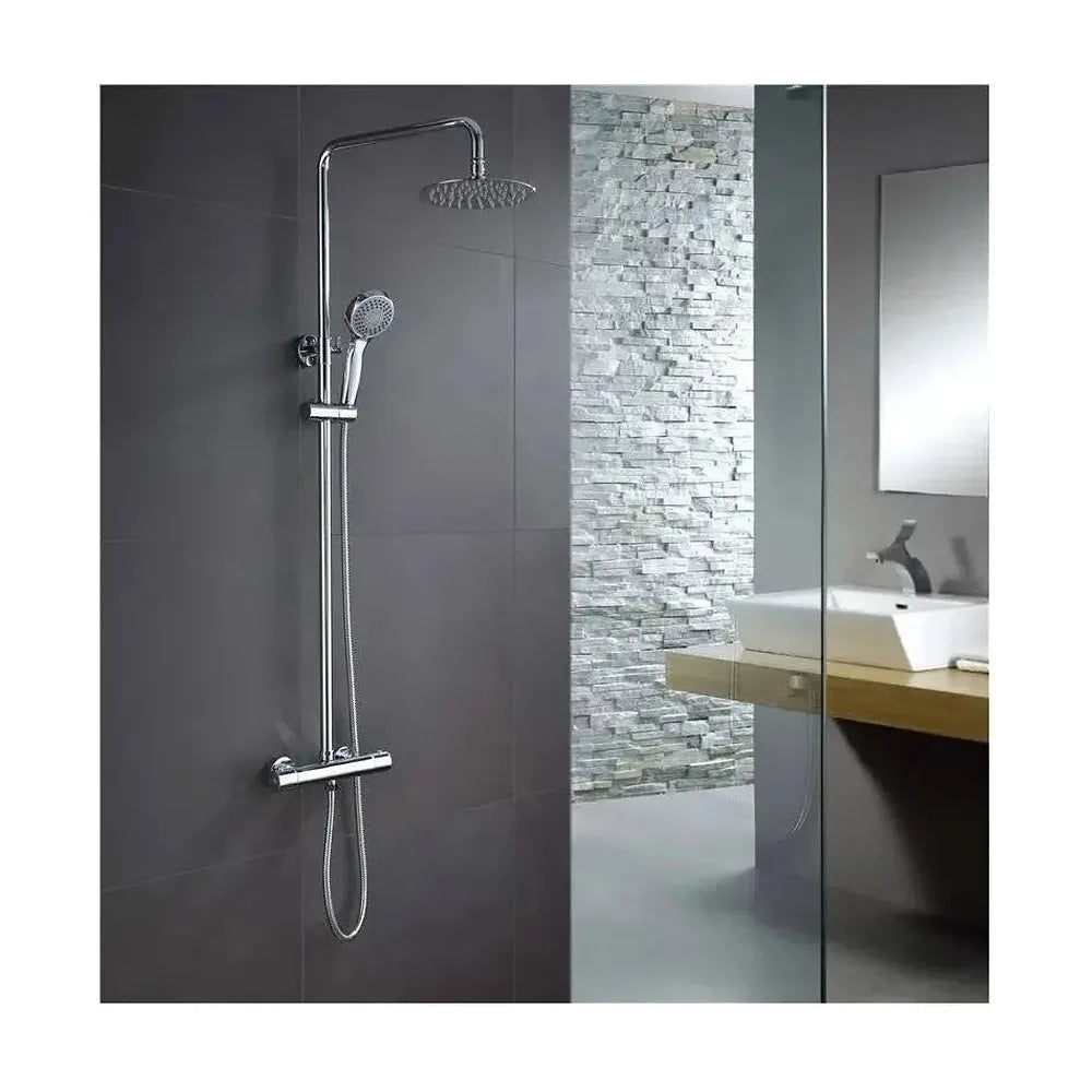 Columna de ducha con grifo termostático de diseño moderno con un acabado cromado Londres de Imex Imex