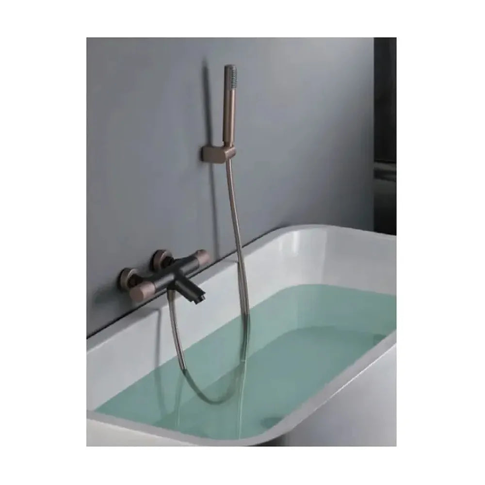 Vista principal de Grifo de bañera y ducha termostático color gris mate y champagne de 30,6 cm Line de Imex