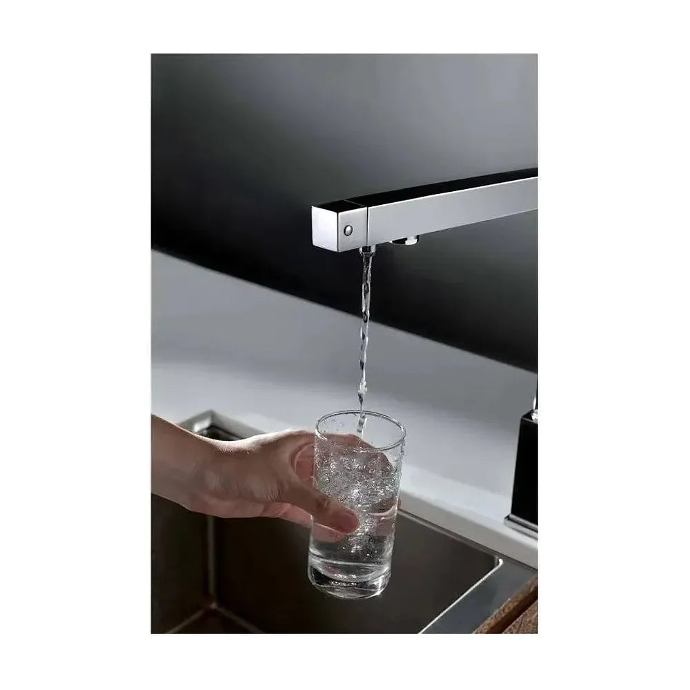 Vista lateral y perspectiva de Grifo de cocina monomando con osmosis que cuenta con dos vías de agua Capri de Imex