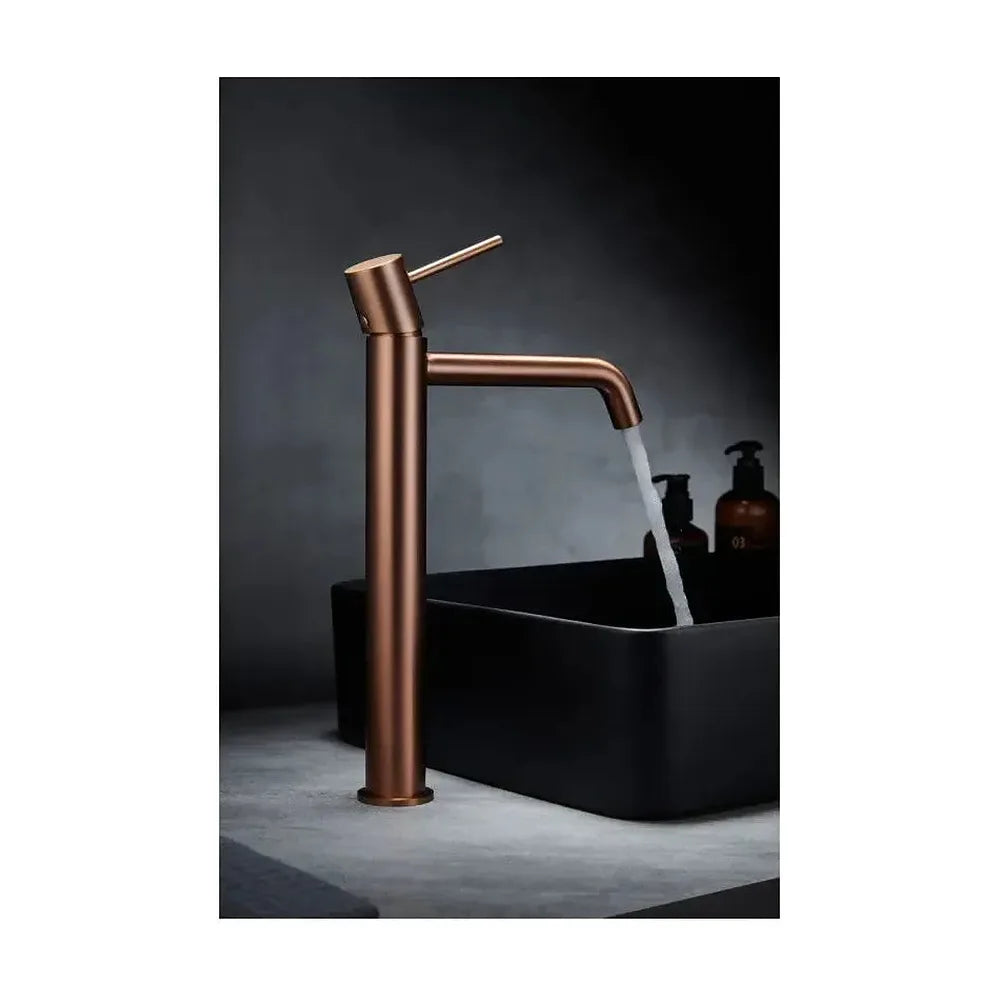 Vista principal de Grifo de lavabo alto en latón con cartucho cerámico de 25 mm Monza de Imex