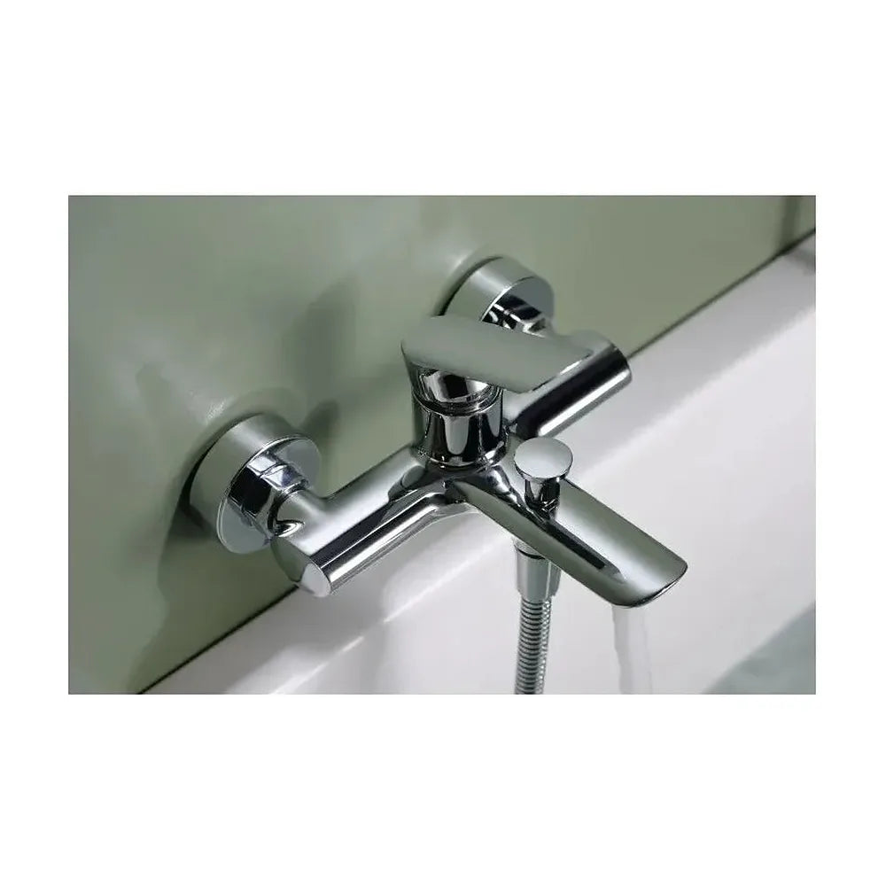 Vista principal de Grifo monomando de bañera y ducha fabricada en latón con un cartucho cerámico Ural de Imex