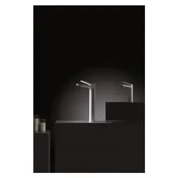 Vista principal de Grifo monomando para lavabo con un diseño alto de acabado blanco mate Dinamarca de Imex