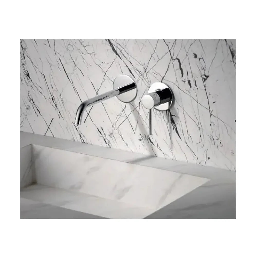 Vista principal de Grifo monomando para lavabo con un diseño empotrado de acabado cromado stick Milos de Imex