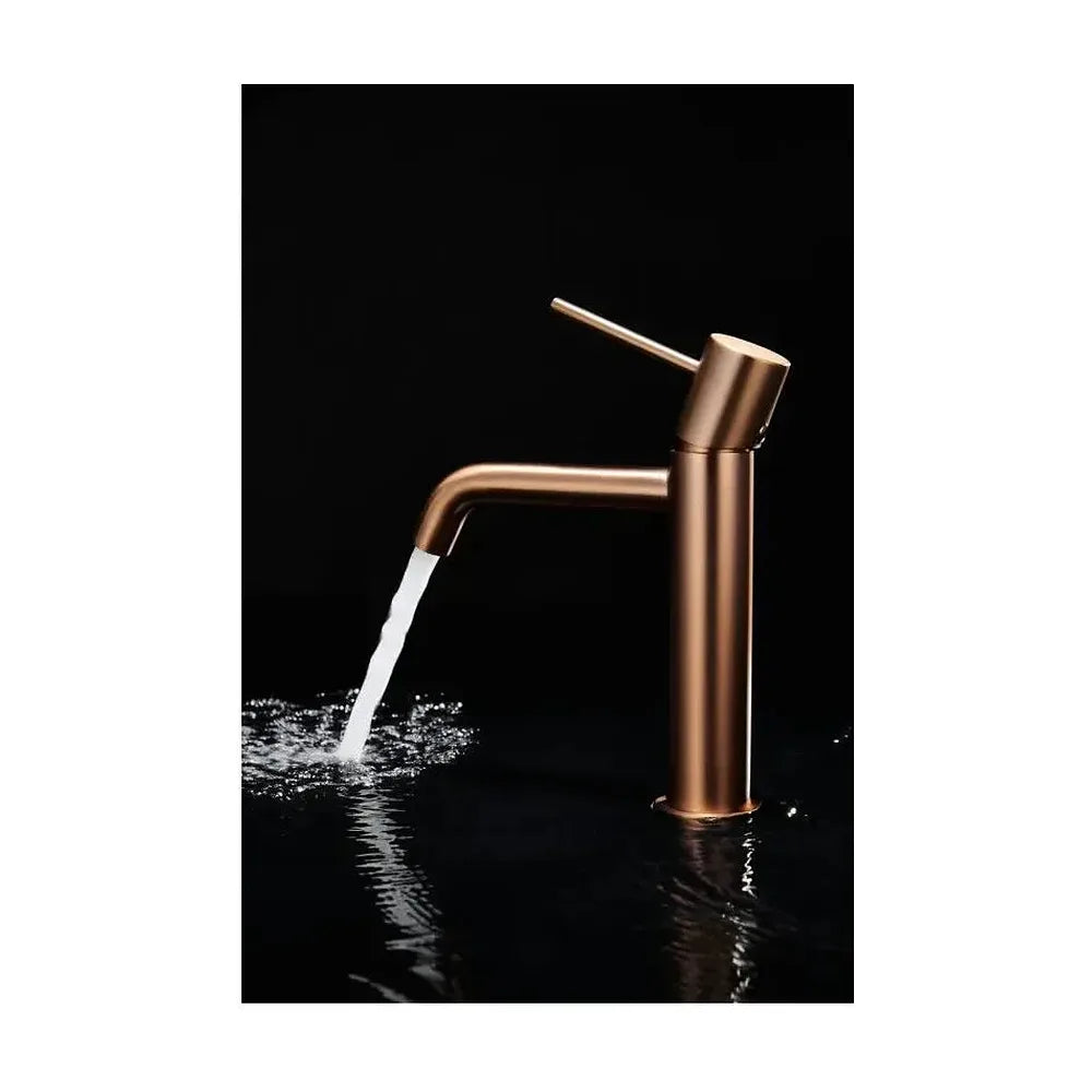 Vista principal de Grifo monomando para lavabo en latón cromado con cartucho de 25 mm de Imex