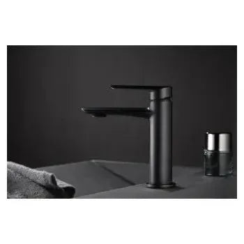 Vista principal de Grifo monomando para lavabo negro mate equipado con un cartucho cerámico de 35 mm Ural de Imex