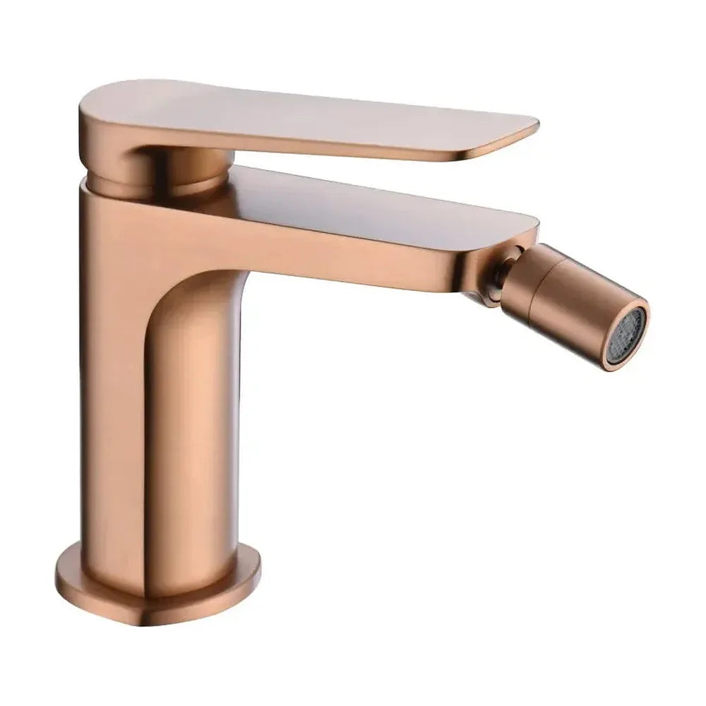 Grifo monomando sobre repisa para bidé hecho de latón con acabado oro rosa cepillado Napoles de Imex Imex