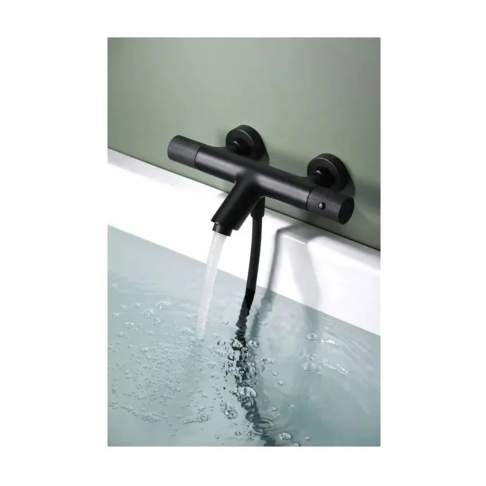 Vista principal de Grifo para ducha y bañera termostático fabricado en latón de acabado negro mate Line de Imex