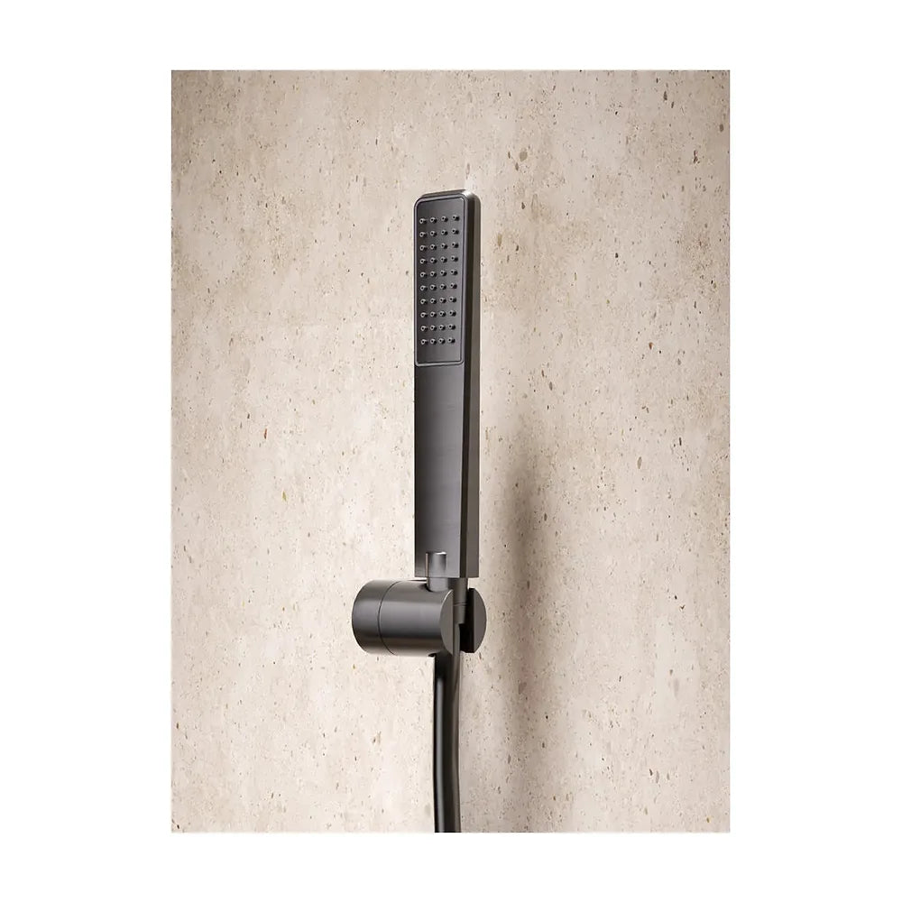 Vista en conjunto ambientada de Kit ducha termostático Firenze black gun metal Imex