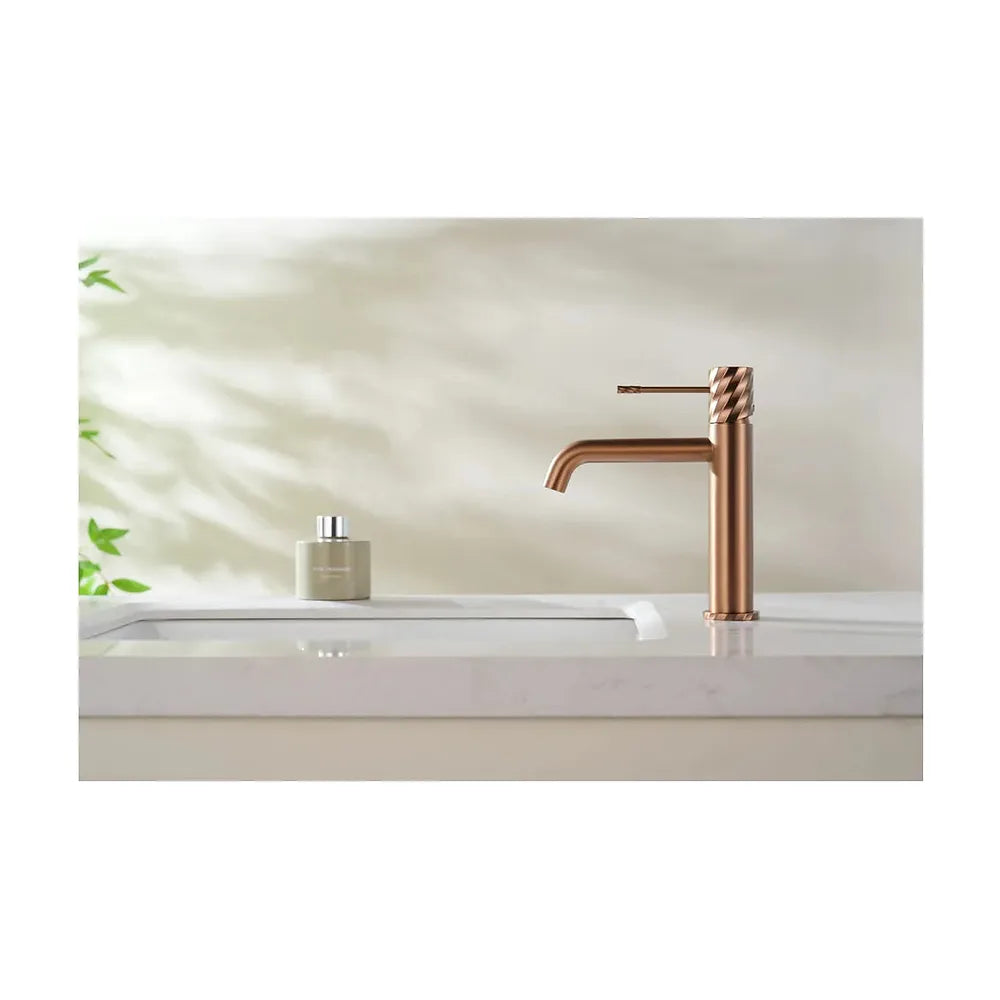 Vista trasera o instalación de Monomando lavabo Bless oro rosa cepillado Imex