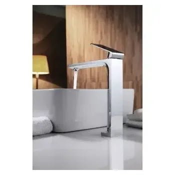 imex_fiyi_grifo_monomando_para_lavabo_con_un_diseño_alto_y_moderno_con_un_acabado_cromado_1