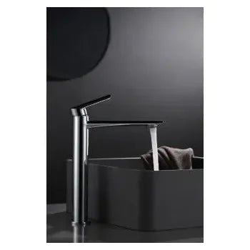 imex_ural_grifo_monomando_para_lavabo_con_un_diseño_de_caño_alto_de_acabado_cromado_1