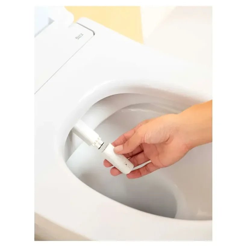 Roca Ona In Wash Toilette compacte smart fabriquée en porcelaine de couleur blanche avec des fonctions de lavage et de séchage