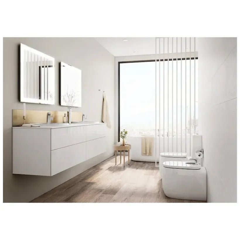 Roca Beyond Toilettes à réservoir haut de 39,5 cm fabriquées en porcelaine avec une finition de couleur blanche mate