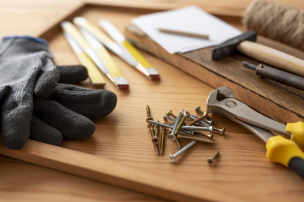 Bisagras y herrajes para muebles  merkimarket