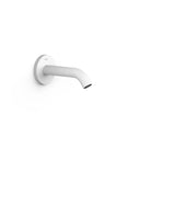 Caño fijo de pared con toma de agua regulable en profundidad acabado blanco mate Complementos Tres