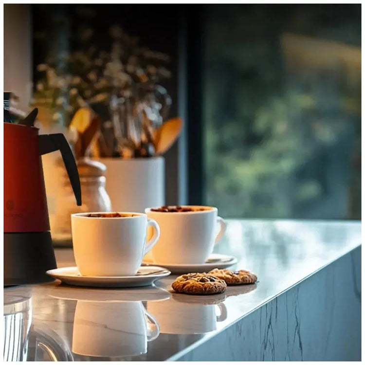 cecotec_00111_cafetera_italiana_piccolina_200_red:_elegancia_y_calidad_para_2_tazas_de_café_3