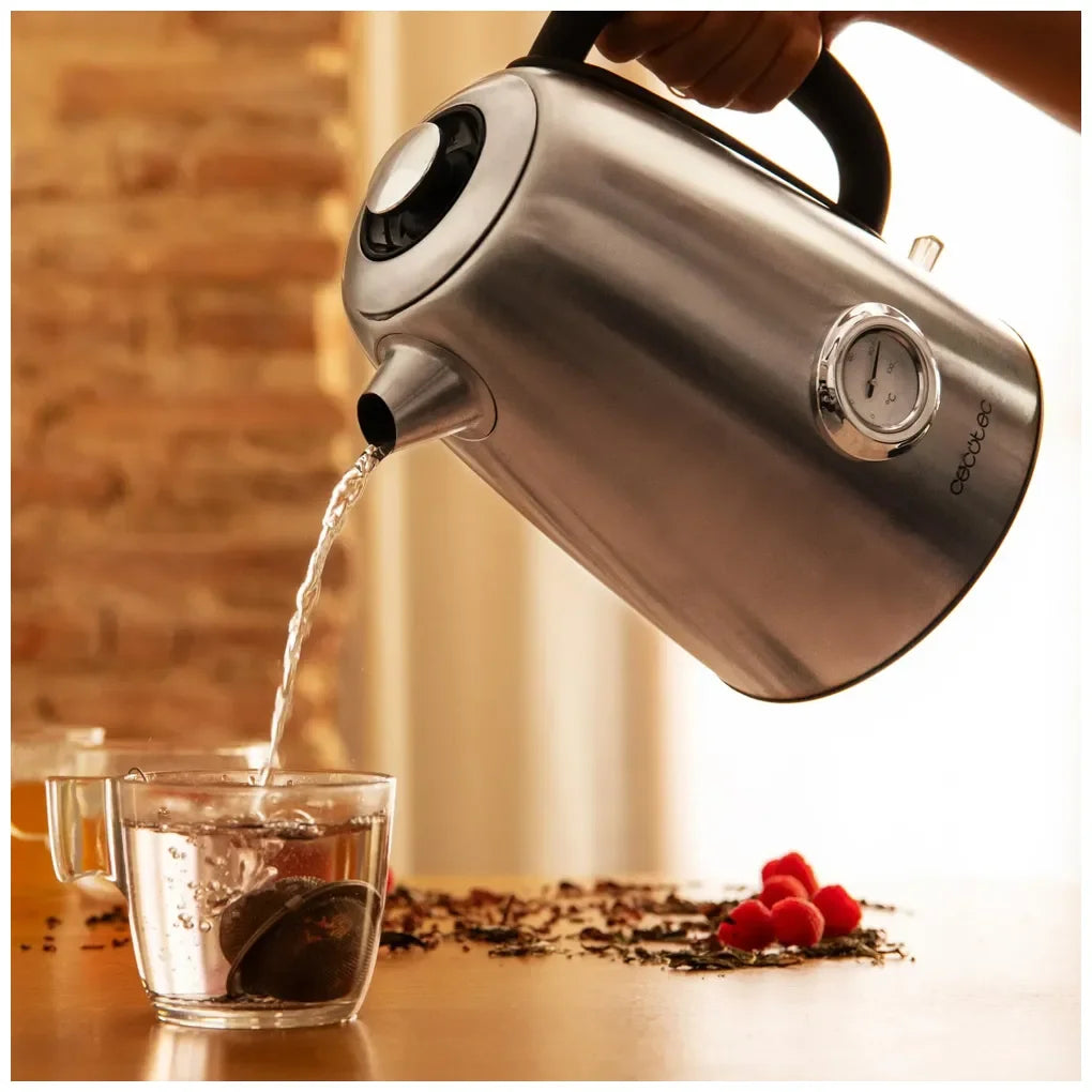cecotec_01455_hervidor_de_agua_vintage_1.7l:_rápido__seguro_y_elegante_con_2200w_4
