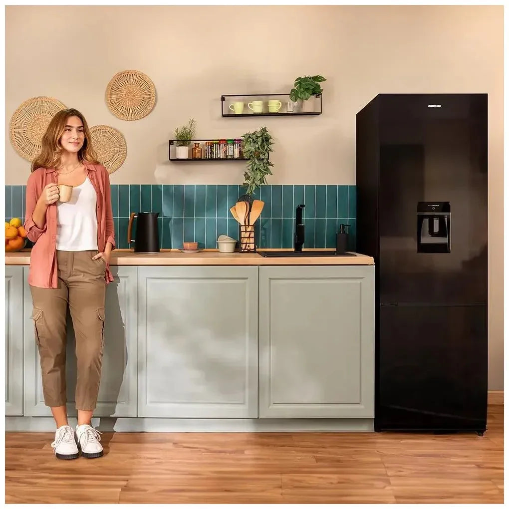 cecotec_02079_frigorífico_combi_negro_250l__inverter__no_frost__clase_d__dispensador_agua_7