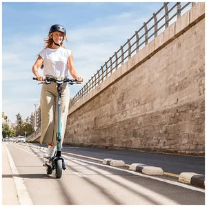 cecotec_07299_patinete_eléctrico_y45:_potencia_de_750w__autonomía_45km__doble_suspensión_4