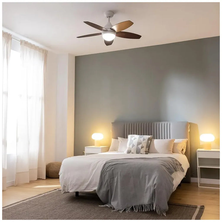 cecotec_08546_ventilador_de_techo_energysilence_aero_4200_con_luz_led_y_control_remoto_3