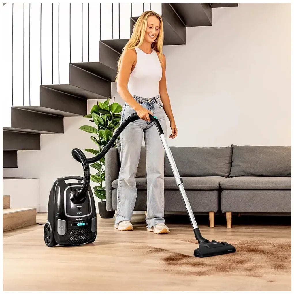 cecotec_08577_aspirador_potente_890w_con_bolsa_4l_y_accesorios_para_limpieza_completa_4