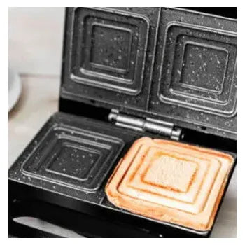 sandwichera_con_placas_cuadradas_de_acero_de_750_w_rockntoast_sandwich_squared_cecotec_0