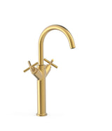 Grifo bimando extra alto para lavabo con volantes en latón acabado oro mate de MONTBLANC TRES