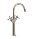 Grifo bimando extra alto para lavabo con volantes en latón y acabado acero de MONTBLANC TRES