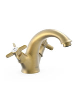 Grifo bimando para lavabo con aireador de latón acabado mate Clasic TRES