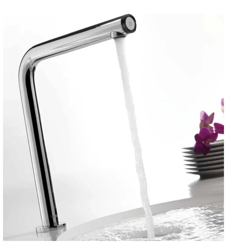 Grifo electrónico para fregadero de latón cromado con sistema táctil Touch TRES 1