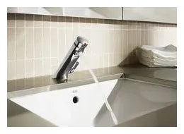 Grifo monomando de lavabo antivandálico con acabado cromado Avant Roca 2