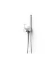Grifo monomando empotrado con ducha de inodoro en acabado blanco mate Study Tres