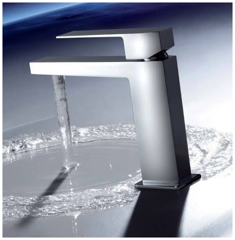 Grifo monomando para lavabo con caño plano de latón con acabado cromado S SLIM TRES 1