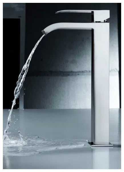 Grifo monomando para lavabo de latón con acabado cromado L Cuadro TRES 1