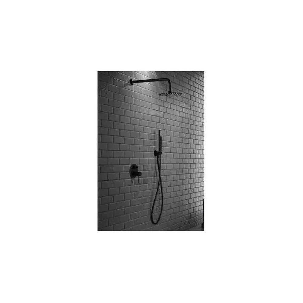 Conjunto para ducha empotrada con una grifería fabricada en latón de acabado negro mate Milos de Imex Imex