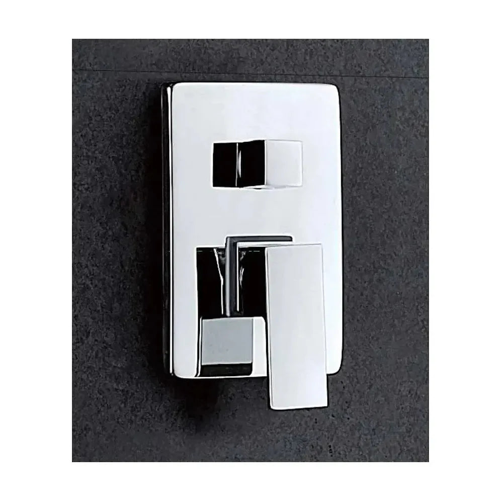Detalle de funcionamiento de Conjunto para la bañera o ducha con un diseño moderno de acabado cromado Java de Imex