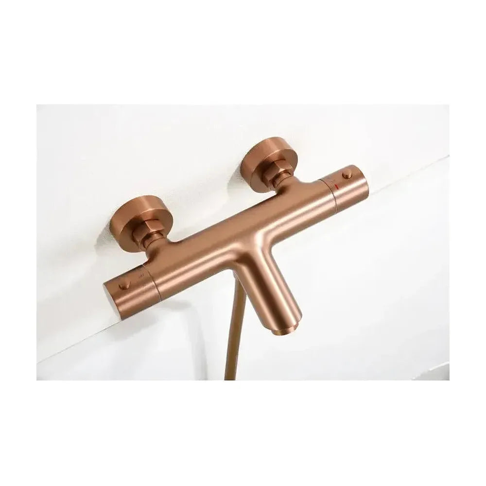 Grifería termostática para bañera y ducha hecha de latón con acabado oro rosa cepillado Monza de Imex Imex