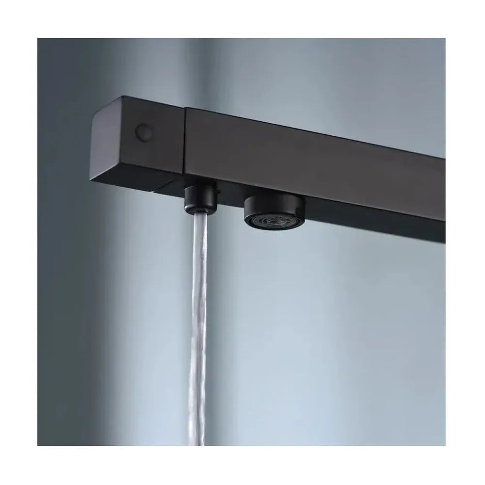Detalle de acabado y materiales de Grifo de cocina monomando de caño alto con osmosis en color negro mate Capri de Imex