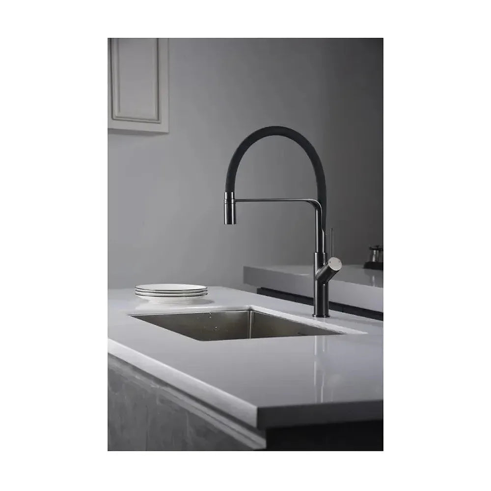 Vista principal de Grifo de cocina monomando de caño flexible con acabado negro mate y black gun metal Sena de Imex