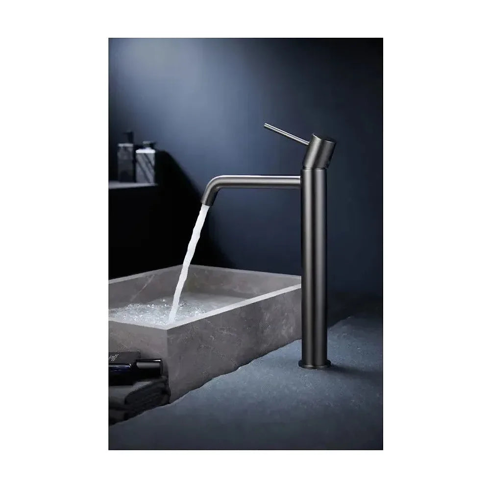 Vista principal de Grifo de lavabo alto cartucho cerámico de 25 mm fabricado en latón con acabado black gun metal Monza...