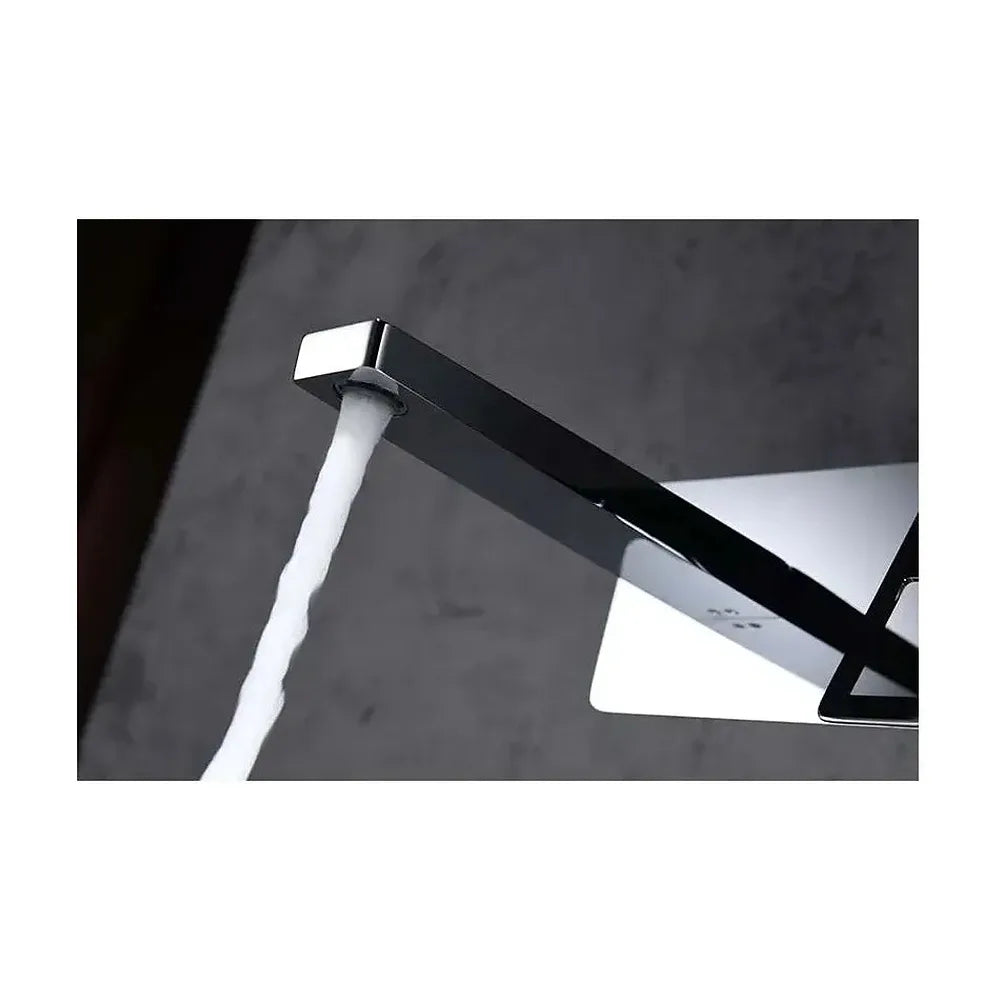 Detalle de acabado y materiales de Grifo empotrado para lavabo fabricado en latón cromado de diseño moderno Suecia de Imex
