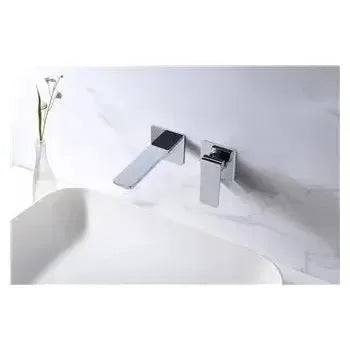 Vista lateral y perspectiva de Grifo monomando con un diseño empotrado fabricado en latón de acabado cromado Fiyi de Imex