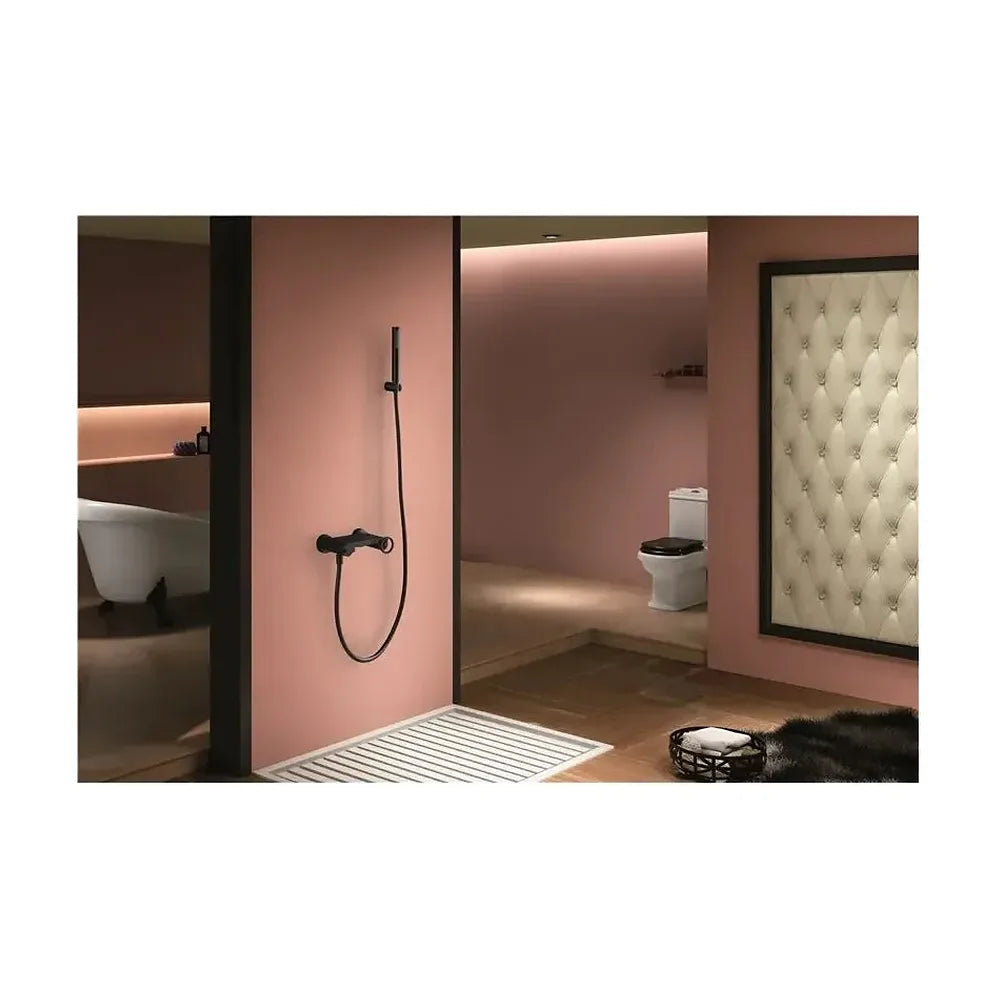 Vista principal de Grifo monomando de ducha con un diseño empotrable y un acabado negro mate Olimpo de Imex