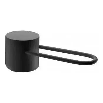 Detalle de funcionamiento de Grifo monomando de pared para bañera fabricada en latón de acabado negro mate Milos de Imex