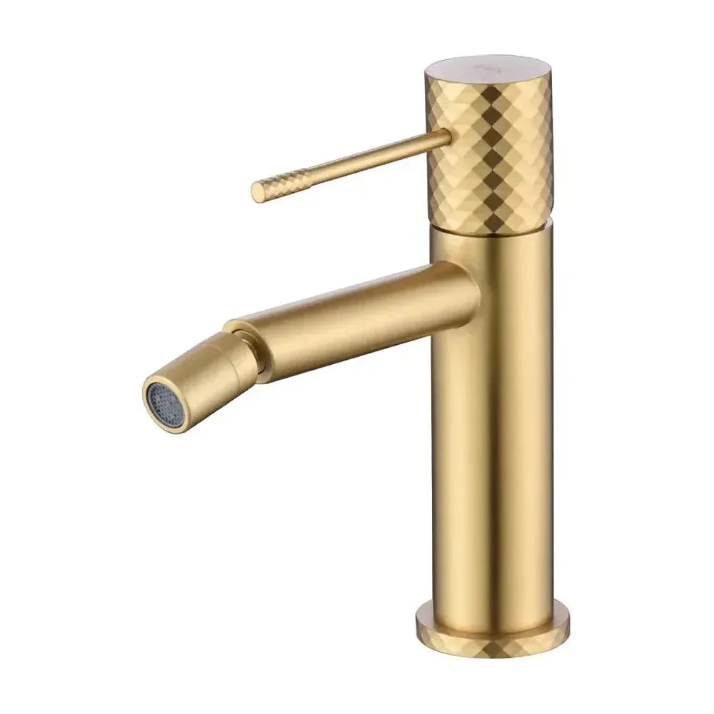 Grifo monomando para bidé con tecnología cold open hecho de latón con acabado oro cepillado Genova de Imex Imex