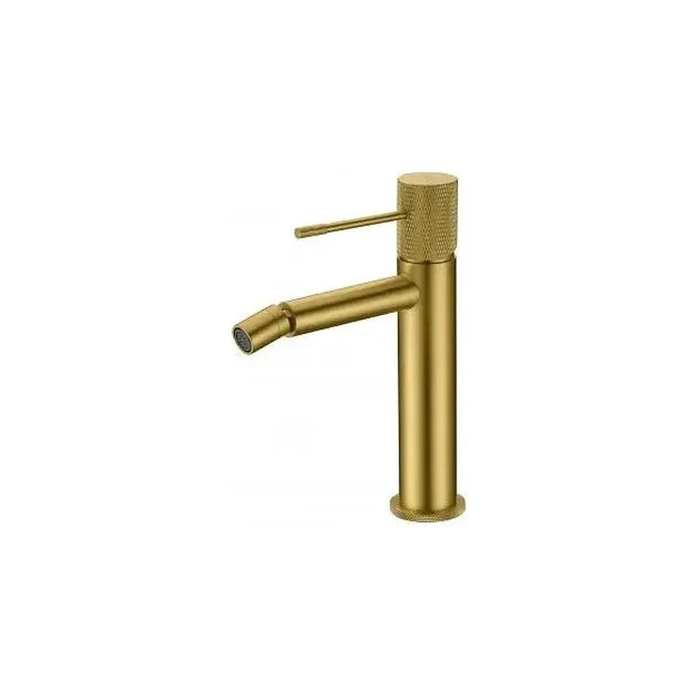 Grifo monomando para bidé con un diseño moderno en color oro cepillado Line de Imex Imex